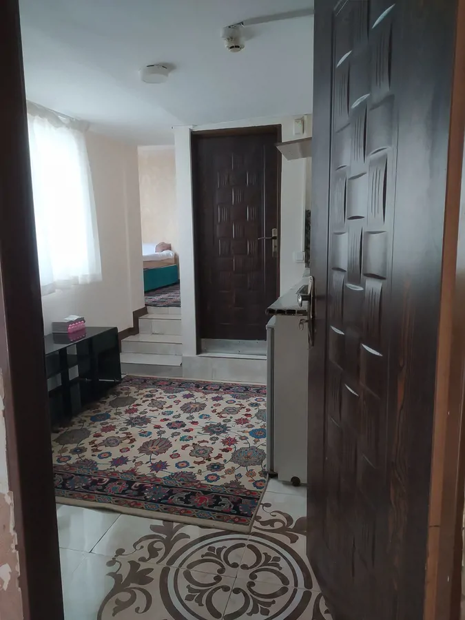 تصویر ۱ - مهمانسرا اتاق ۵ تخته دارای دو فضا در  مشهد