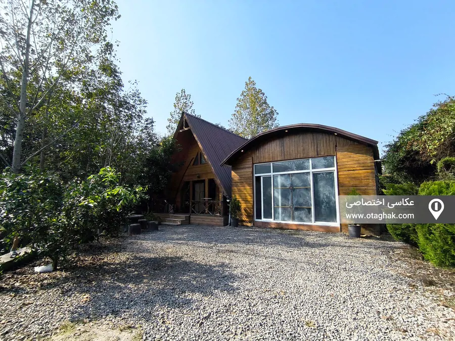 تصویر ۱ - کلبه استخردار آبگرم مهتاب در شیرگاه