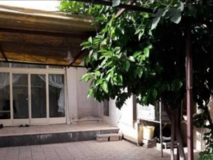 تصویر ۱ - خانه منزل ویلایی دربست مرکز شهر در  اصفهان