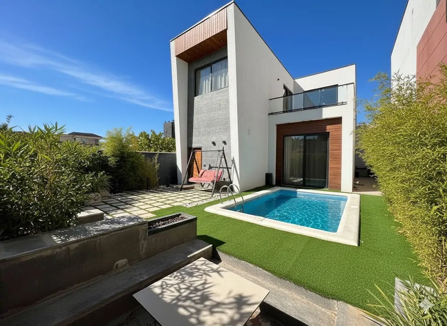 تصویر ۱ - ویلا استخردار آبگرم شهاب 2 در  رودهن