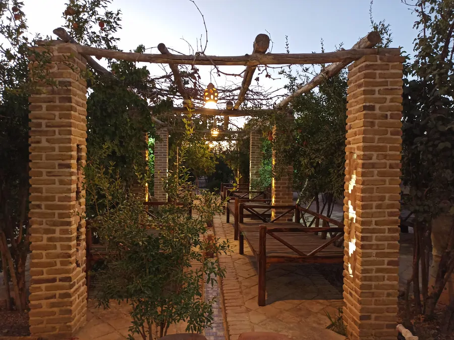 تصویر ۱ - اقامتگاه بوم‌گردی اقامتگاه بوم گردی انارستان  در  فردوس
