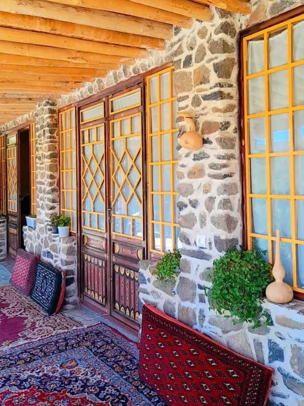 تصویر ۱ - اقامتگاه بوم‌گردی اقامتگاه بومگردی دهبنه تویسرکان در  تویسرکان