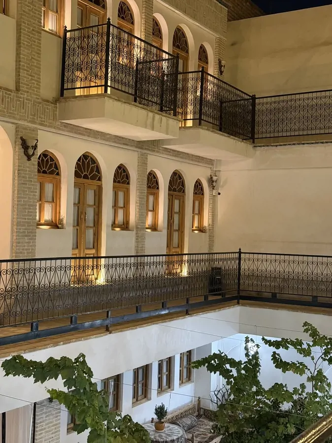 تصویر ۱ - آپارتمان شاهان (01) با صبحانه رایگان در اصفهان