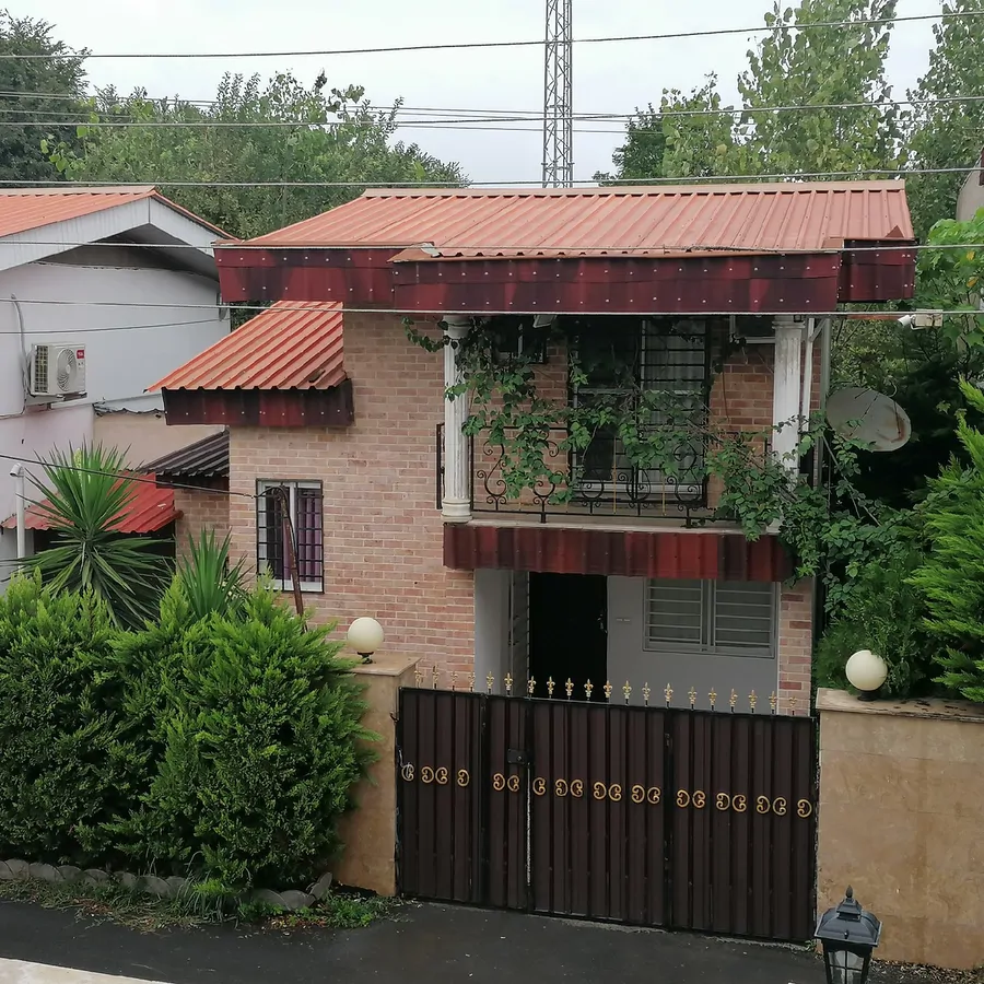 تصویر ۱ - ویلا خدادادی با فوتبال دستی  در  چالوس
