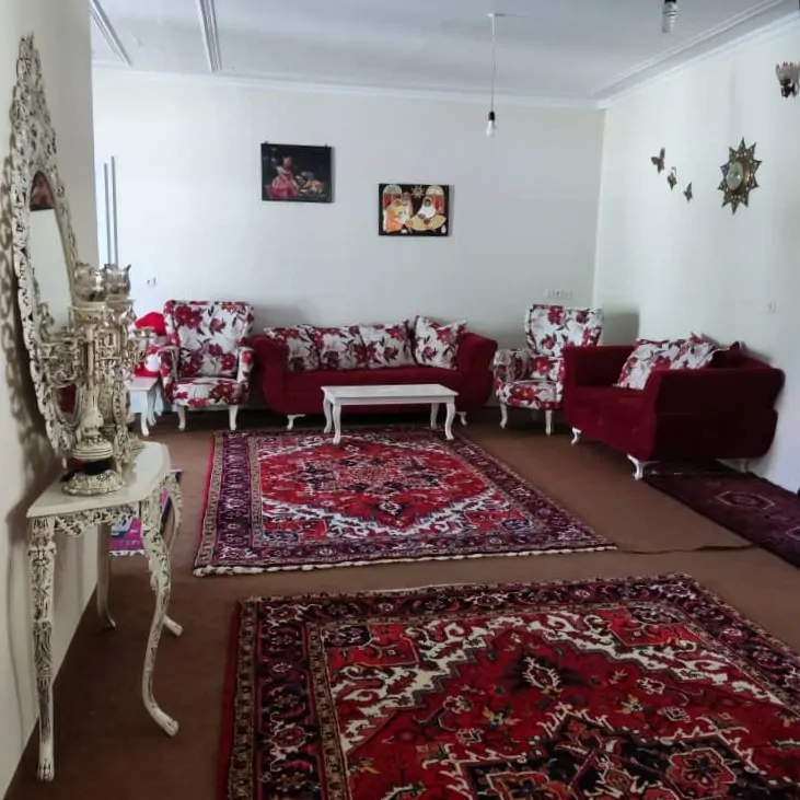 تصویر ۱ - خانه یگانه  در  کلیبر