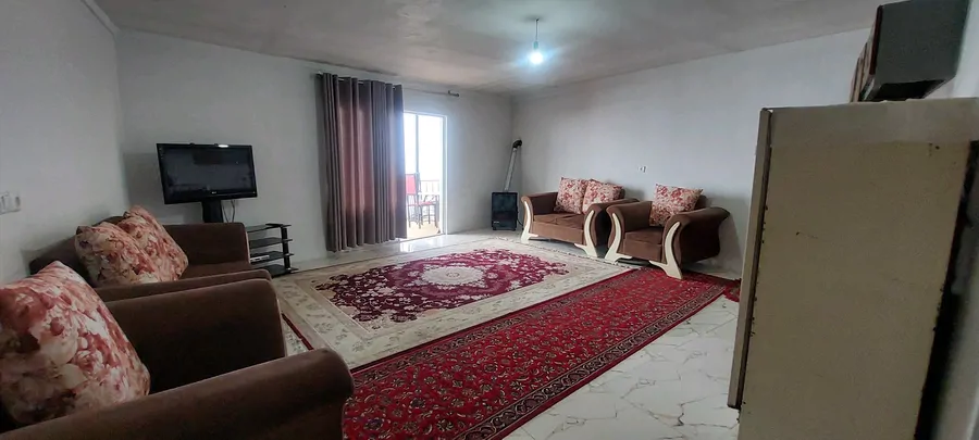 تصویر ۱ - آپارتمان تک خوابه میرزاخان طبقه سوم در فیلبند