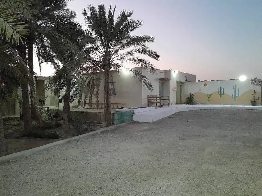 تصویر ۱ - اقامتگاه بومگردی نخل طلایی در قشم