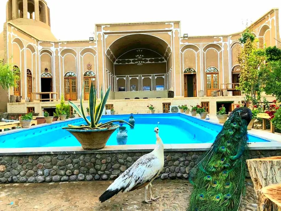 تصویر ۱ - اقامتگاه بوم‌گردی سرای جهانگرد(سه تخته همکف) در  مهریز