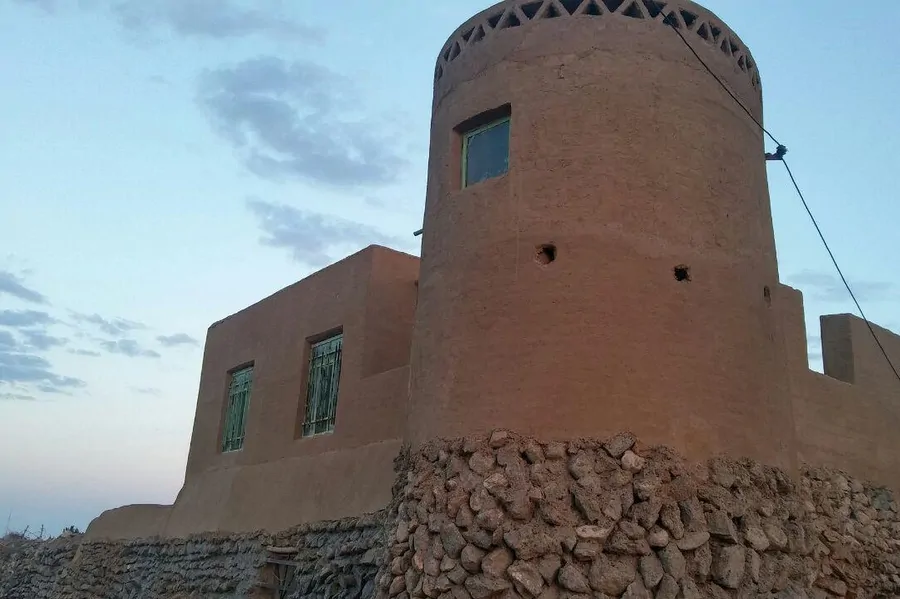 تصویر ۱ - اقامتگاه بوم‌گردی قلعه امیرخان (اتاق نو) در  شاهرود