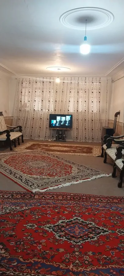 تصویر ۱ - آپارتمان شیک وتمیزنزدیک مرکزشهر در  همدان
