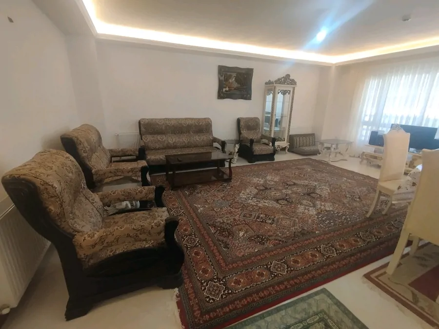تصویر ۱ - آپارتمان مبله احدی (8) در زنجان