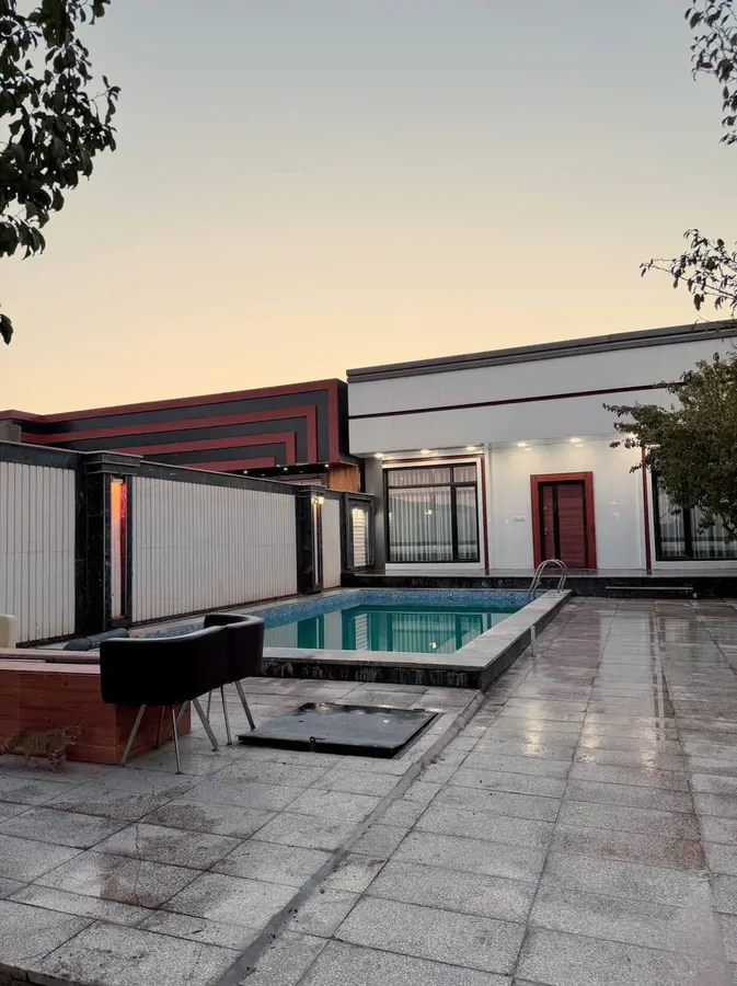 تصویر ۱ - ویلا استخردار آبگرم دهقان با فوتبال دستی در سهیلیه