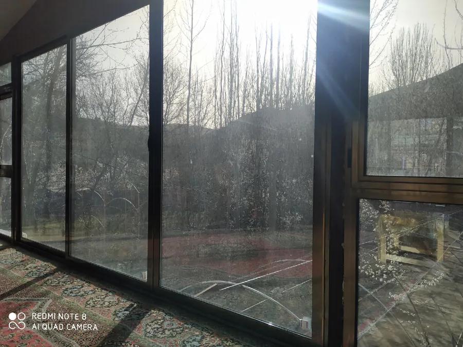 تصویر ۱ - ویلا  باغی به سمت زاینده رود  در  سامان