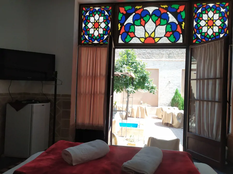 تصویر ۱ - اقامتگاه بوم‌گردی بیگ (اتاق ترمه) با صبحانه رایگان در  یزد