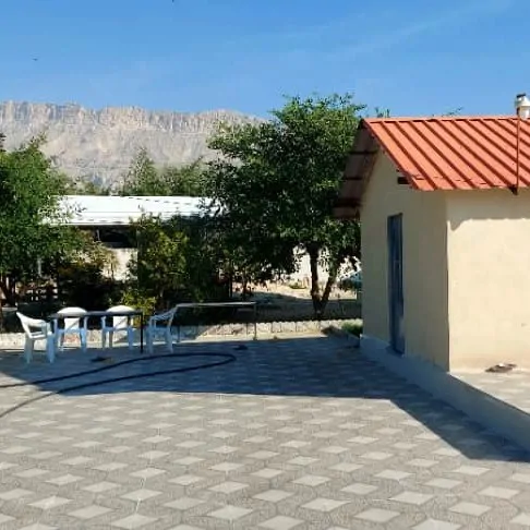 تصویر ۱ - خانه گلستان در  پارسیان