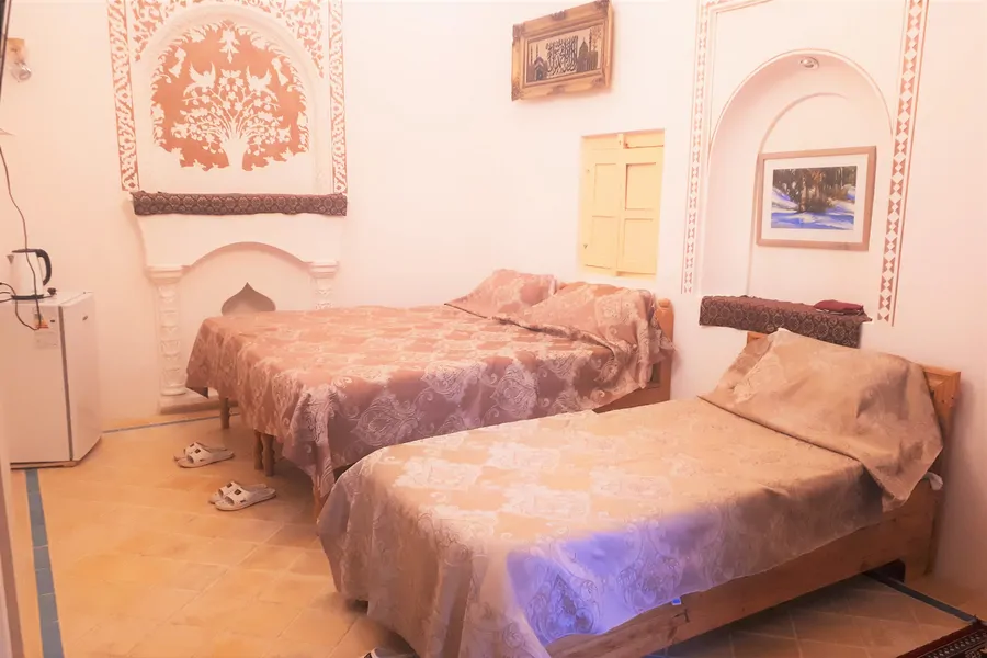 تصویر ۱ - هتل سنتی خادمی  (اتاق 2 تخته) در  کاشان