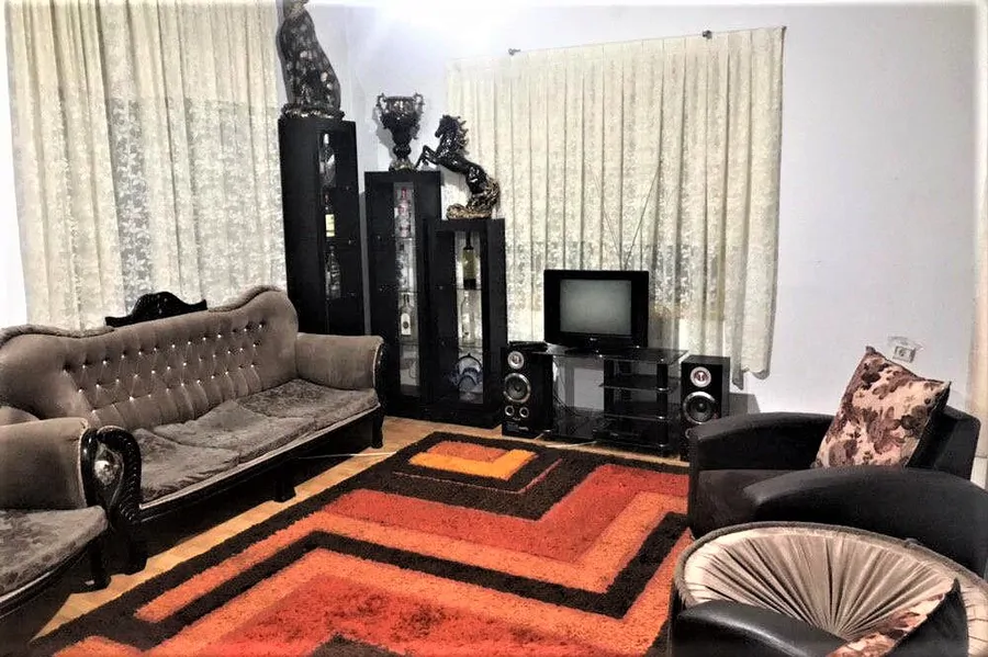 تصویر ۱ - ویلا باغ دامسی در  کردان