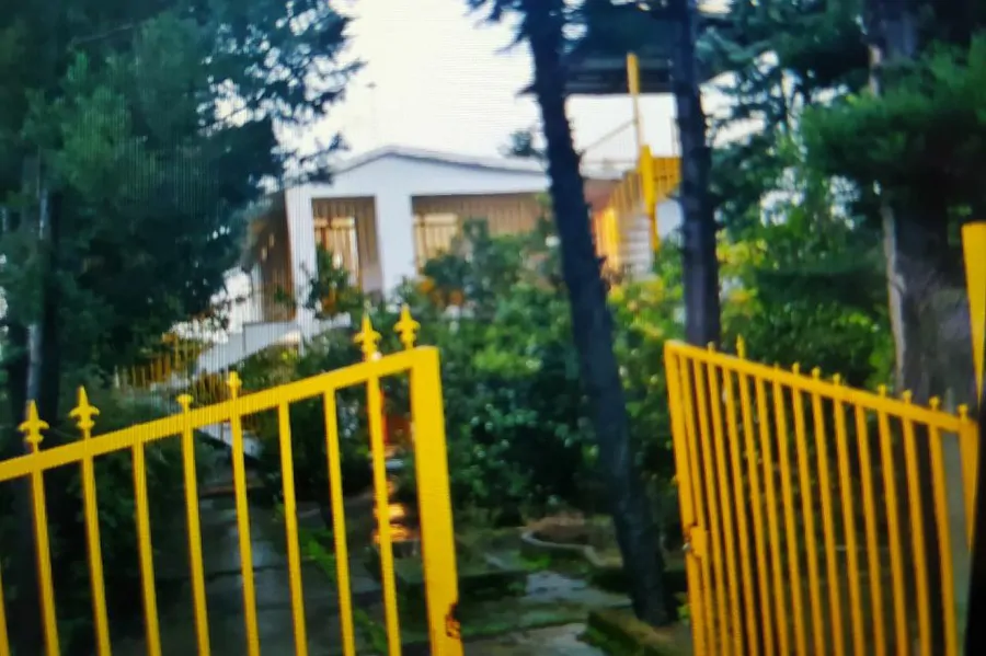 تصویر ۱ - خانه ویلایی دنج 2 پر از درخت نارنج در  رامسر