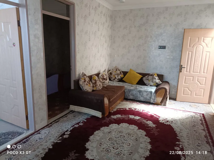 تصویر ۱ - آپارتمان خانه مسافر دنج در  نائین