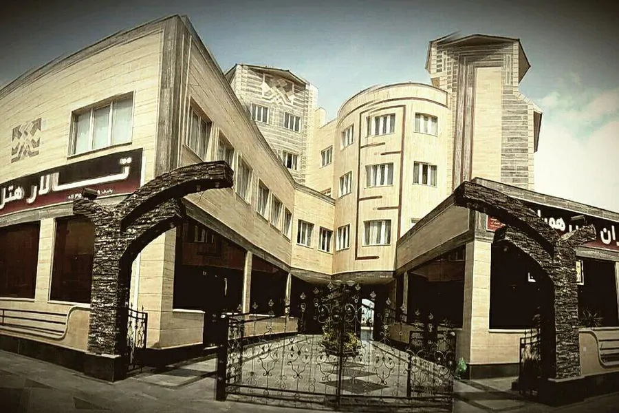 تصویر ۱ - هتل آپارتمان  سه ستاره و ساحلی همیاران در  فریدون کنار