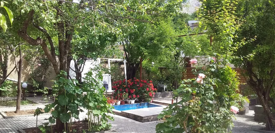 تصویر ۱ - ویلا اقامتگاه حیات دار وپارکنگ دار و پراز درخت  در  پاوه