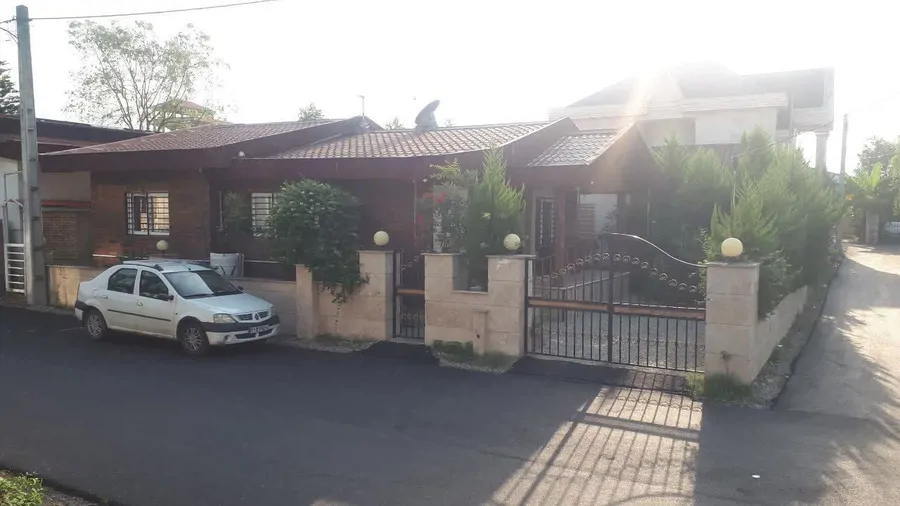 تصویر ۱ - ویلا الماس با فوتبال دستی در  متل قو