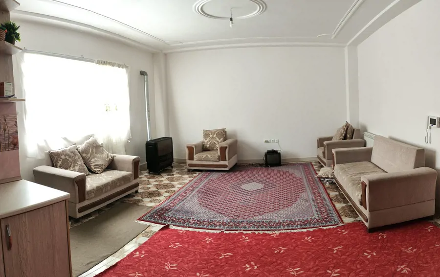 تصویر ۱ - آپارتمان خانه در مکانی ساکت و مبلمانه در نزدیک شهر  در  لاهیجان