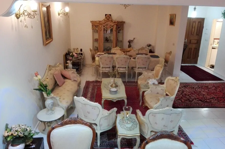 تصویر ۱ - آپارتمان حیاط دار - شمال شرق در  تهران