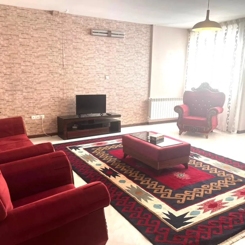 تصویر ۱ - آپارتمان مبله قرمز در  شیراز