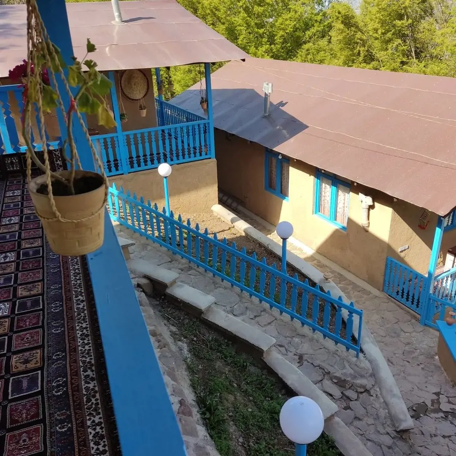 تصویر ۱ - اقامتگاه بوم‌گردی نگین ایلیا (گل رز) در  مرزن آباد