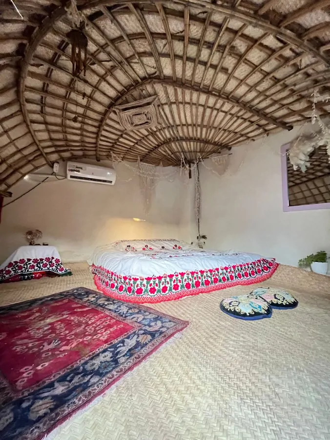 تصویر ۱ - هاستل گلک (کپر عشق) در  هرمز