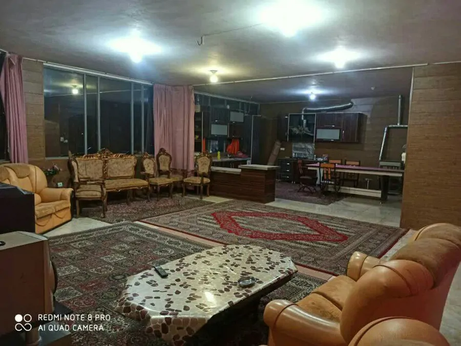 تصویر ۱ - آپارتمان اقامتگاه لاکچری بهنام  در  باغ بهادران