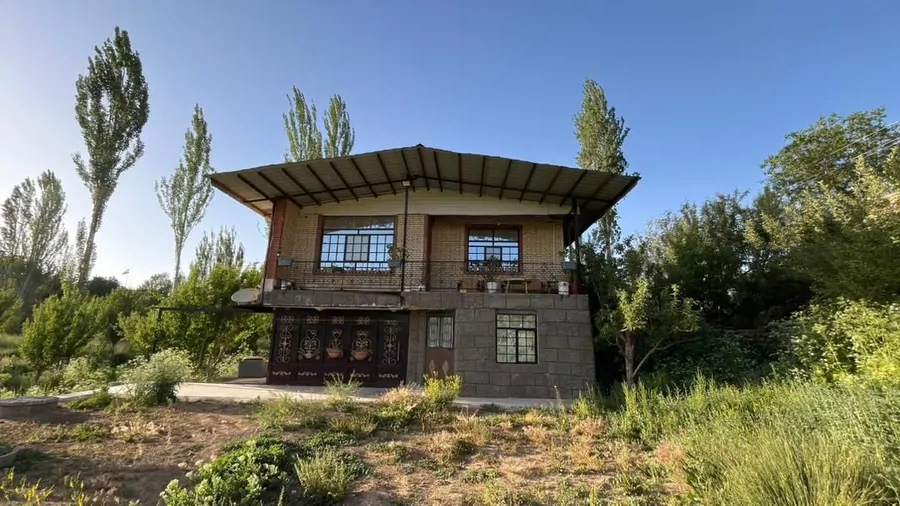 تصویر ۱ - خانه ویلایی بریملند در  سمیرم