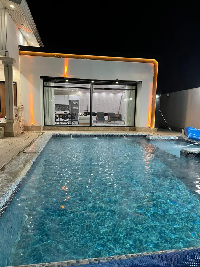 تصویر ۱ - ویلا استخردار آبگرم ارغوان با بیلیارد در  چهارباغ