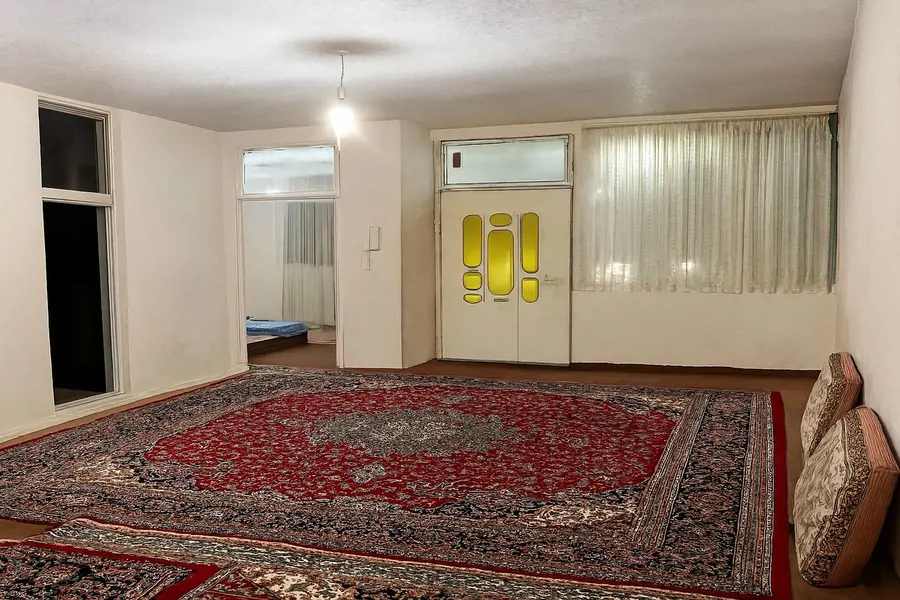 تصویر ۱ - خانه اجاره روزانه خانه ویلایی دربست حیاط دار نزدیک حرم در  مشهد
