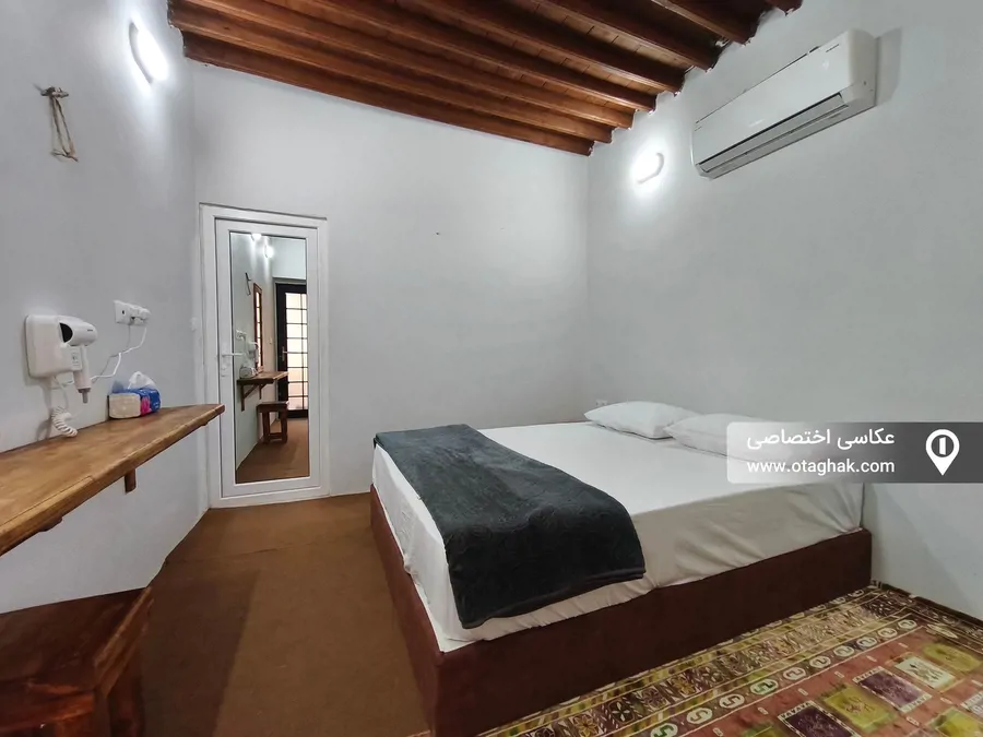 تصویر ۱ - اقامتگاه بومگردی رامش (اتاق مرجان) با صبحانه رایگان در قشم