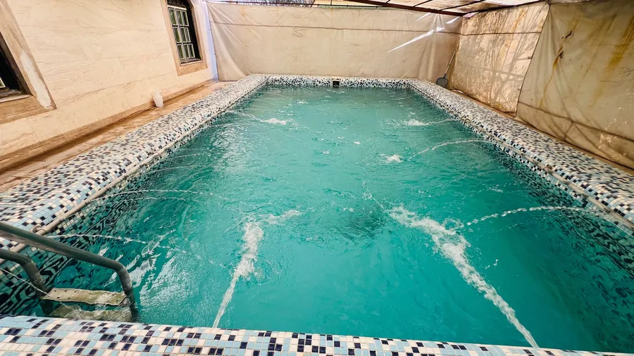 تصویر ۱ - ویلا استخردار آبگرم بانوی شرقی (2) در پردیس