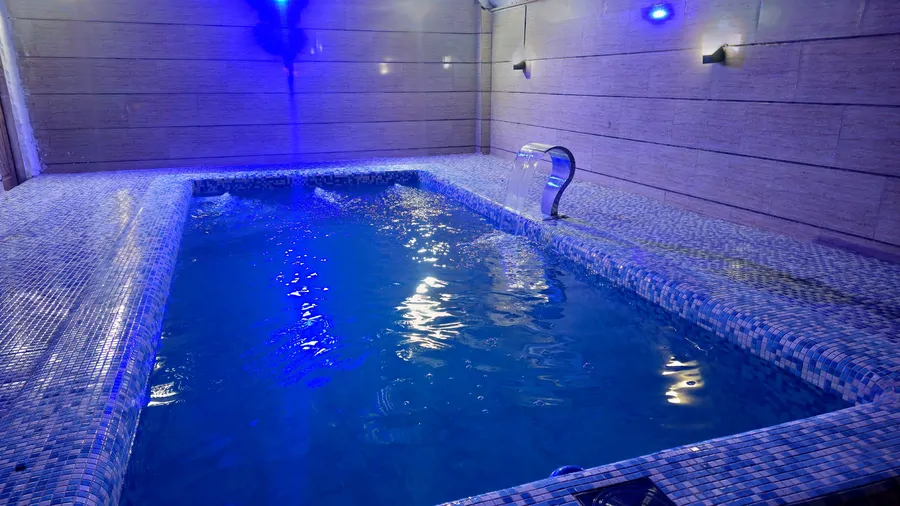 تصویر ۱ - ویلا ویلای استخردار اب گرم آیهان در  شهریار