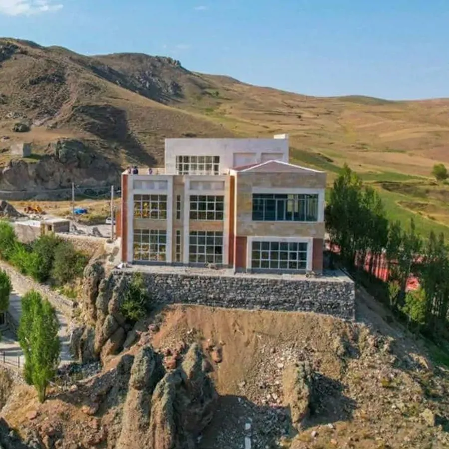 تصویر ۱ - آپارتمان  سردابه 1 در  اردبیل