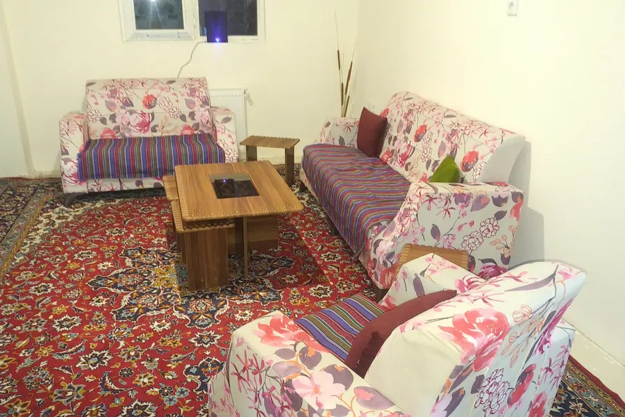 تصویر ۱ - خانه نقلی  در  صدرا
