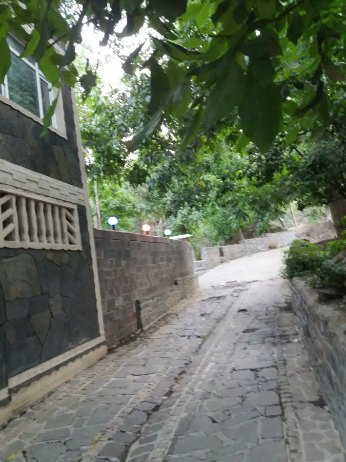 تصویر ۱ - ویلا باغ ویلا در روستای توریستی سیمین در  همدان