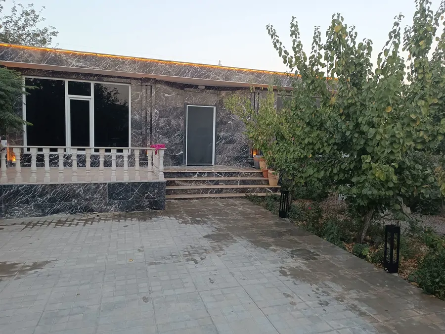 تصویر ۱ - ویلا استخردار آبگرم رامین با فوتبال دستی در کردان