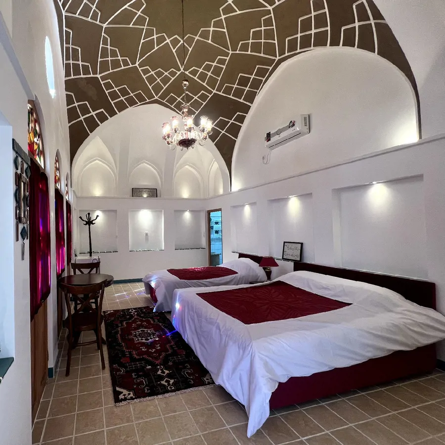 تصویر ۱ - هتل سنتی سرای دلنواز (اتاق ماه سلطان) در  کاشان