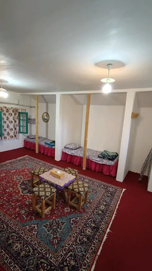 تصویر ۱ - اقامتگاه بومگردی بوم گردی تلارخانه رشت (شلخت 10) زیرشیروانی در خمام
