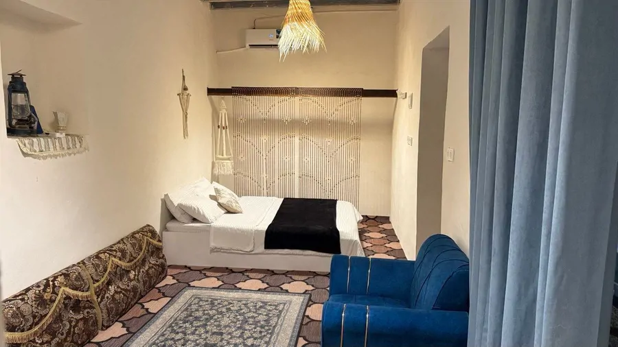 تصویر ۱ - اقامتگاه بومگردی مم گپو (اتاق بادگیر) در قشم
