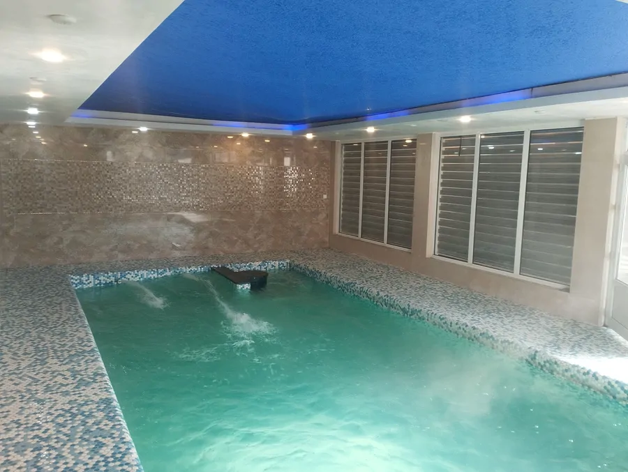 تصویر ۱ - ویلا استخردار آبگرم فانوس در ملارد