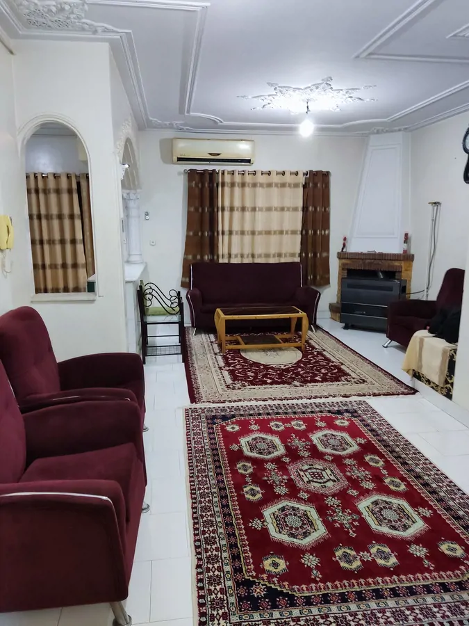 تصویر ۱ - خانه سبز  در  لاهیجان