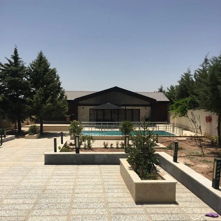 تصویر ۱ - ویلا باغ ویلایی کردان در  کردان