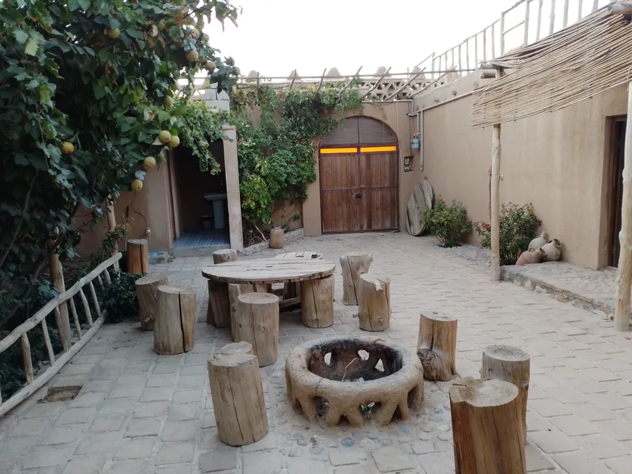 تصویر ۱ - اقامتگاه بوم‌گردی قلعه عمو حسین توران گشت (واحد۵) در  شاهرود