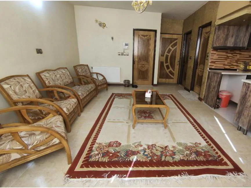 تصویر ۱ - خانه مبله میدان نقش جهان(واحد1) در  اصفهان